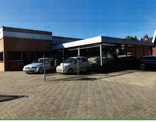 Autobedrijf Poorthuis aan de Gronausestraat in Losser